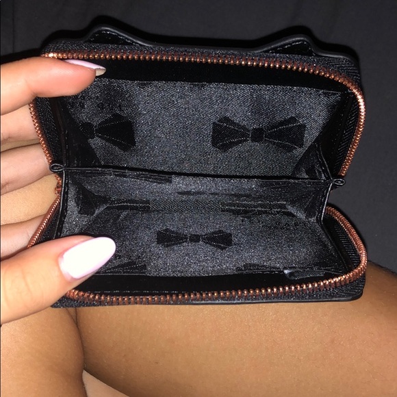 Wallet - Picture 3 of 3